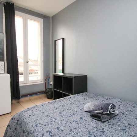 02 - Chambre Avec Lit Double Et Sdb Prive Wifi Сен-Дени Экстерьер фото