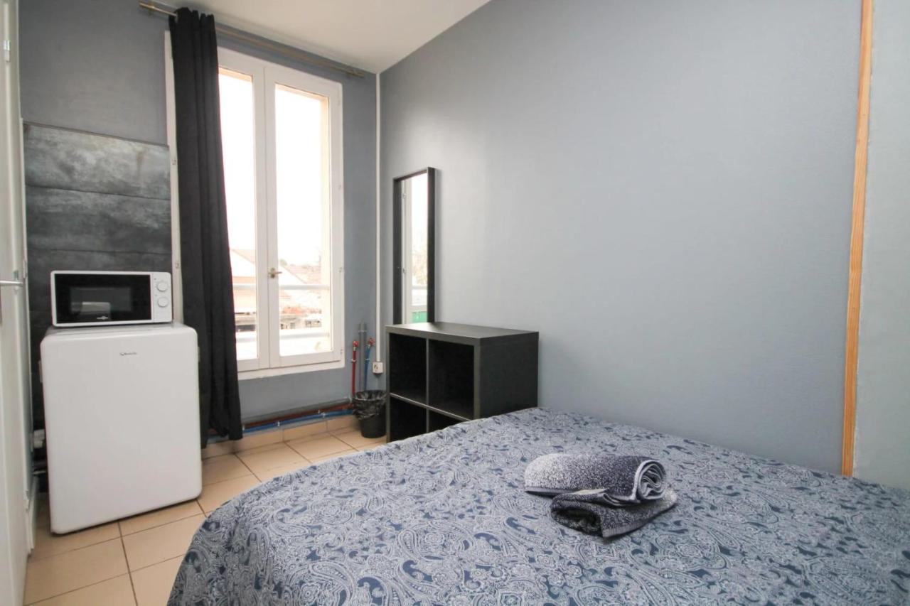 02 - Chambre Avec Lit Double Et Sdb Prive Wifi Сен-Дени Экстерьер фото